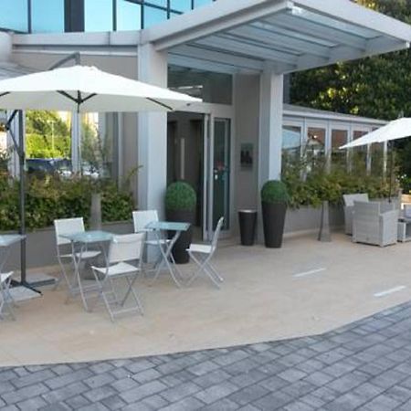 Hotel Montini Linate Airport Пескиера Боромео Екстериор снимка
