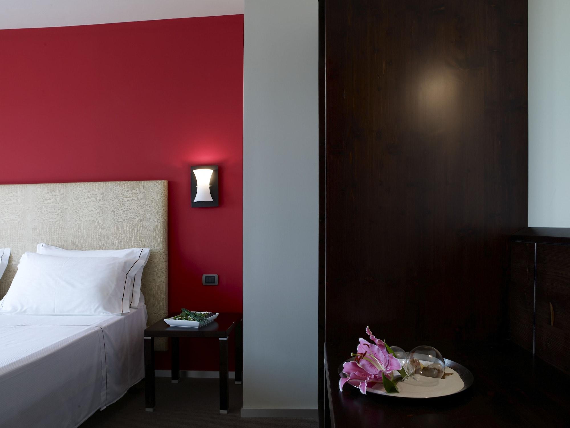 Hotel Montini Linate Airport Пескиера Боромео Екстериор снимка