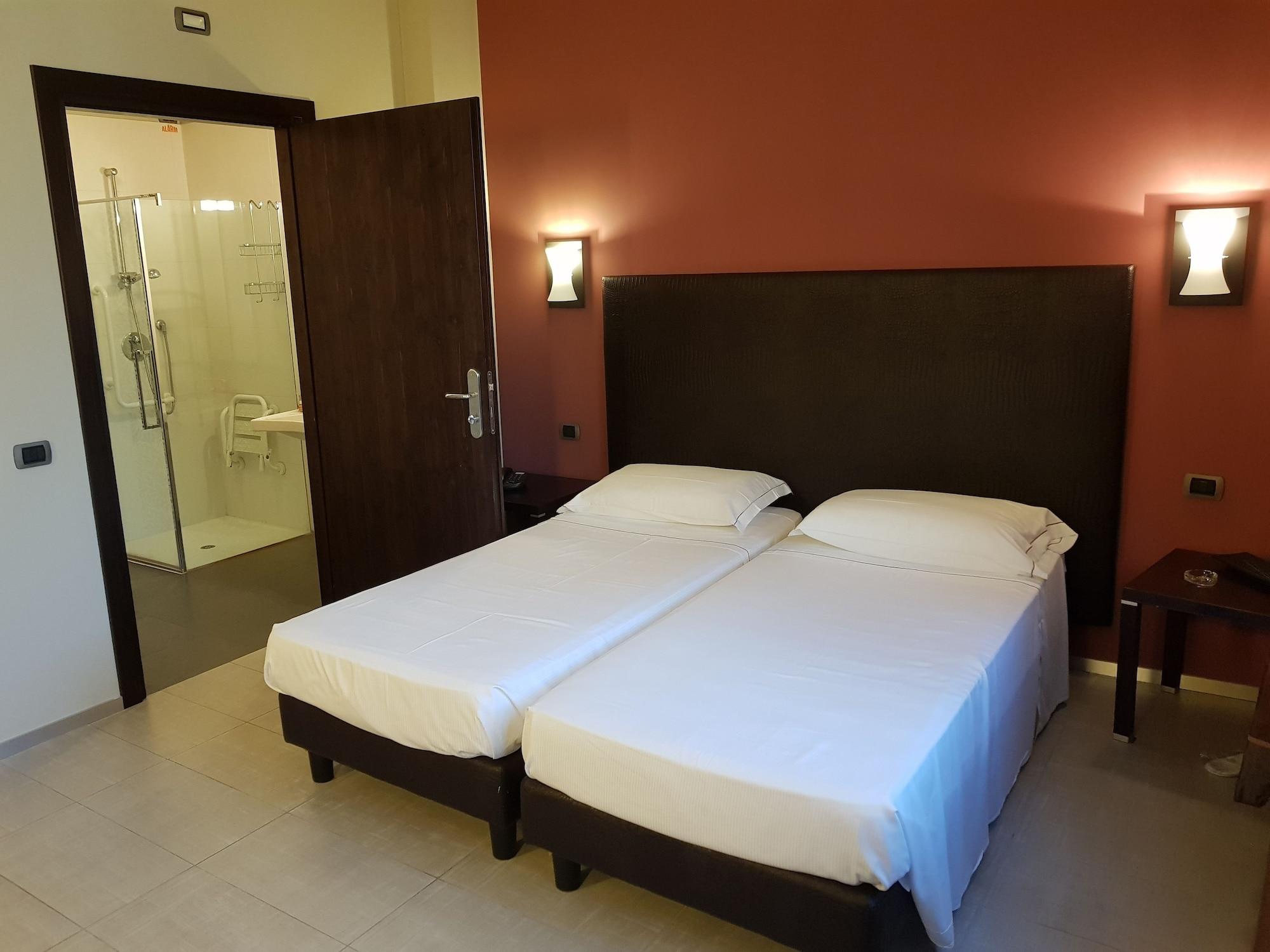 Hotel Montini Linate Airport Пескиера Боромео Екстериор снимка