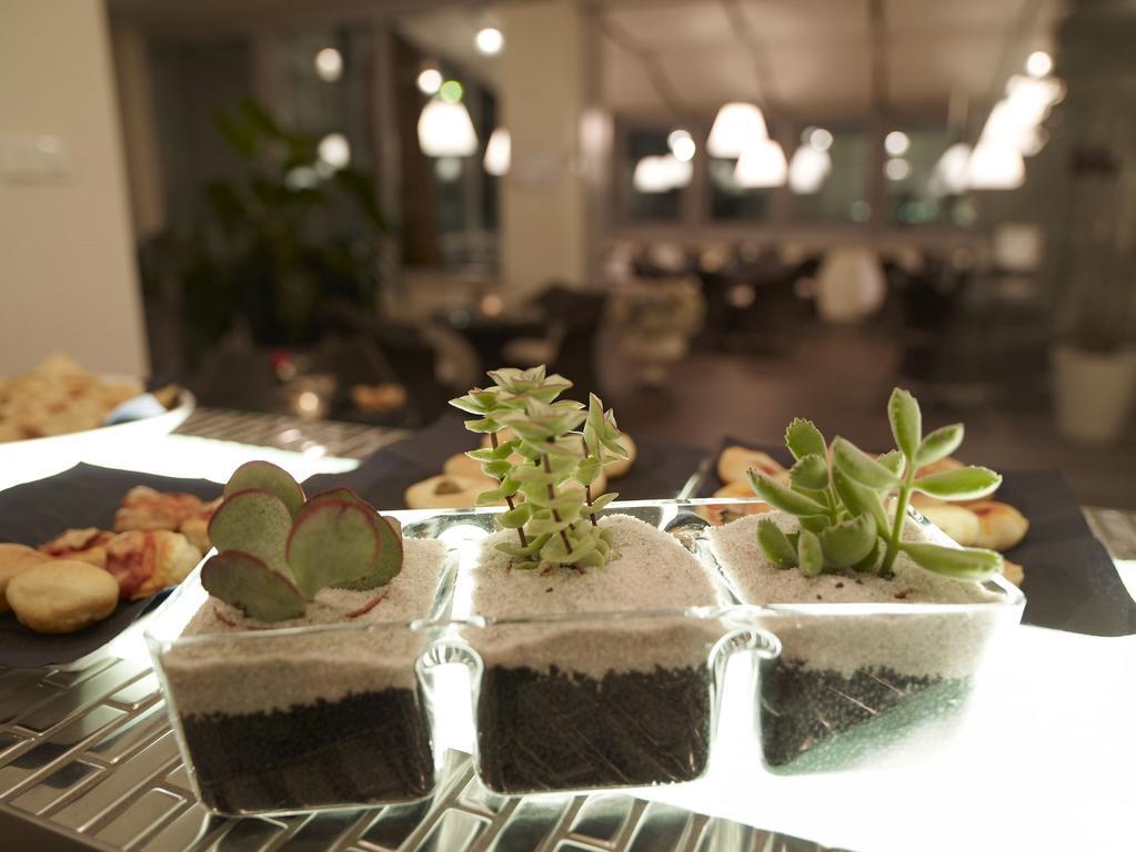 Hotel Montini Linate Airport Пескиера Боромео Екстериор снимка