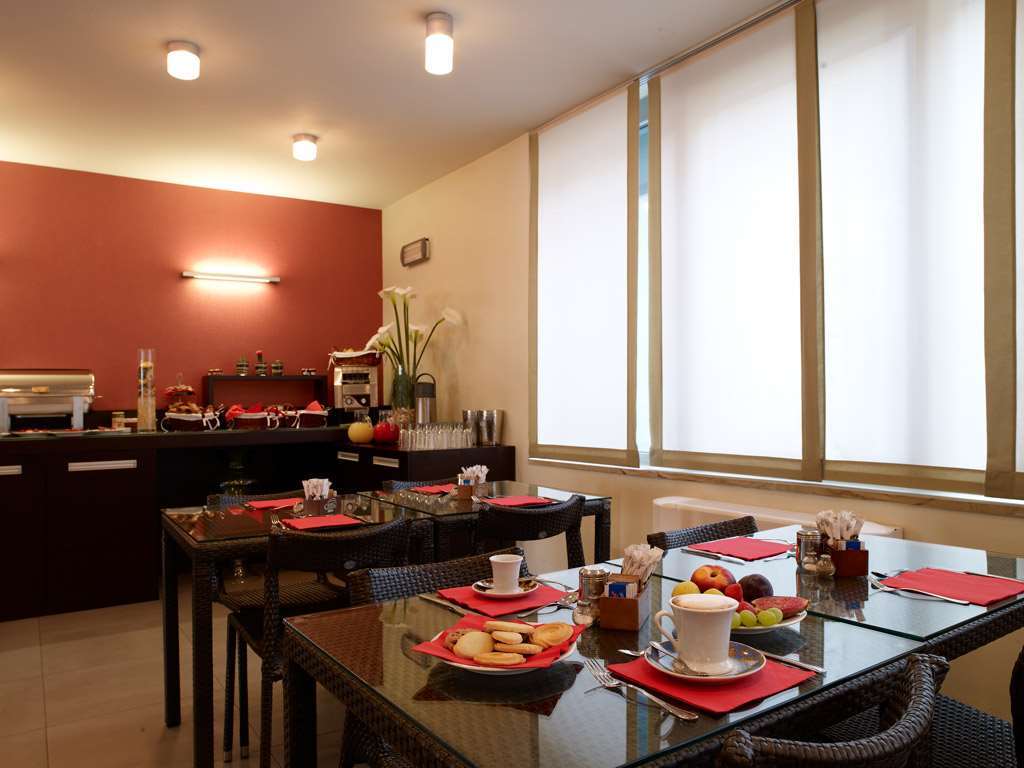 Hotel Montini Linate Airport Пескиера Боромео Ресторант снимка